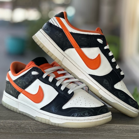 NIKE DUNK LOW PREMIUM 'HALLOWEEN' 2021 - Picture 1 of 9